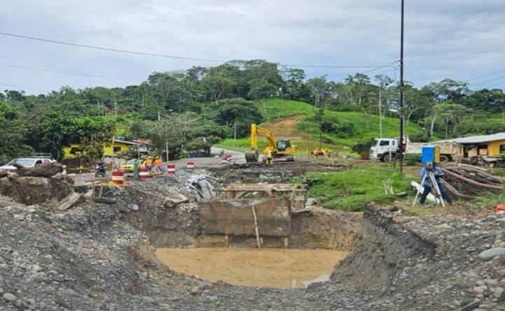 Con una inversión de $ 8,7 millones, el proyecto beneficiará a 90.000 habitantes de Orellana./ Foto: cortesía MTOP