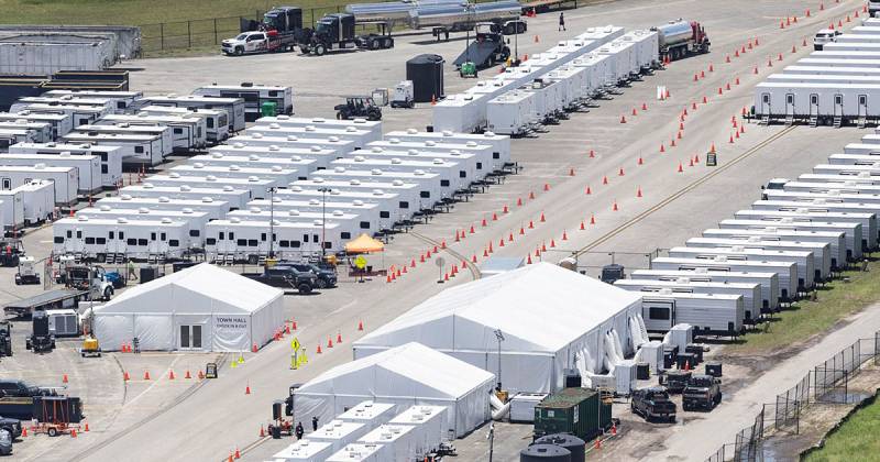 Las aeronaves, operadas por el Departamento de Seguridad Nacional pueden deportar de manera directa a los migrantes desde el sitio/ Foto: cortesía EFE