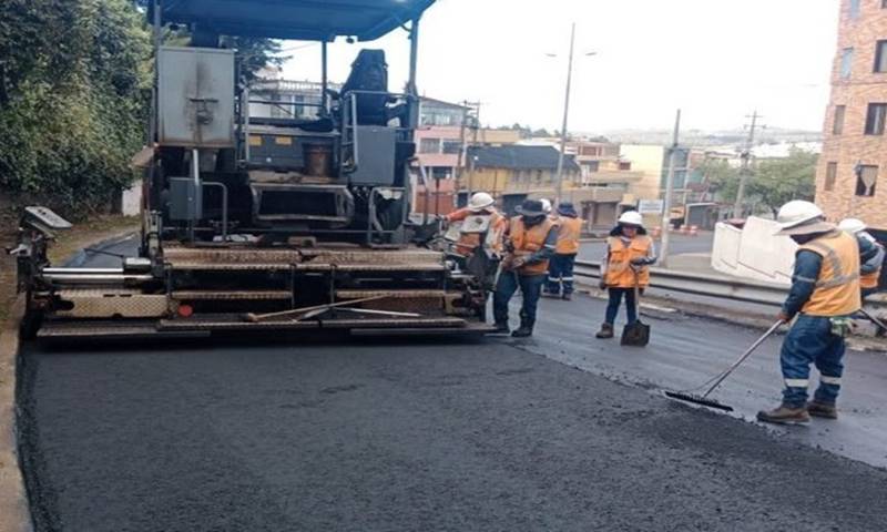 La repavimentación de la avenida Galo Plaza Lasso es prioritaria / Foto: cortesía Municipio de Quito