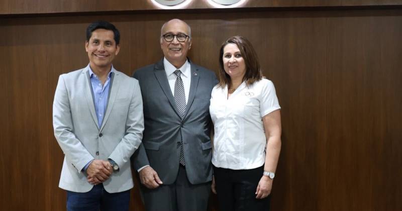 En la lista de Delgado figuraba como candidato a vicepresidente el exatleta Jefferson Pérez / Foto: cortesía Comité Olímpico Ecuatoriano