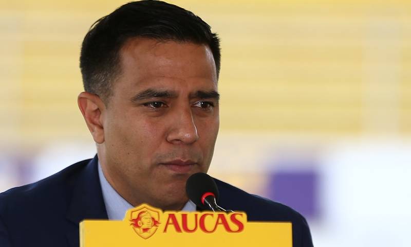Farías se vinculó en abril del año pasado con Aucas y logró conducir una recuperación notable, hasta llevarlo a la conquista del título / Foto: EFE