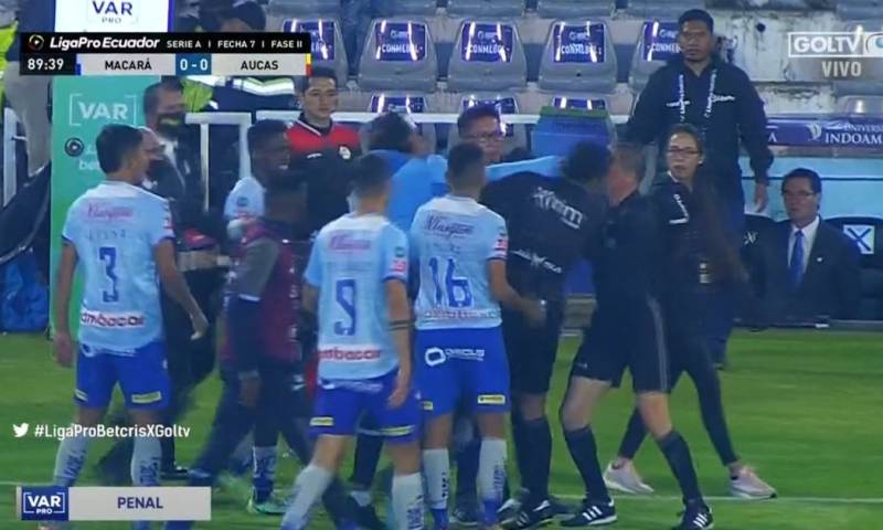 Los árbitros profesionales decidieron paralizar su participación desde este domingo en el campeonato ecuatoriano / Foto: cortesía GolTV