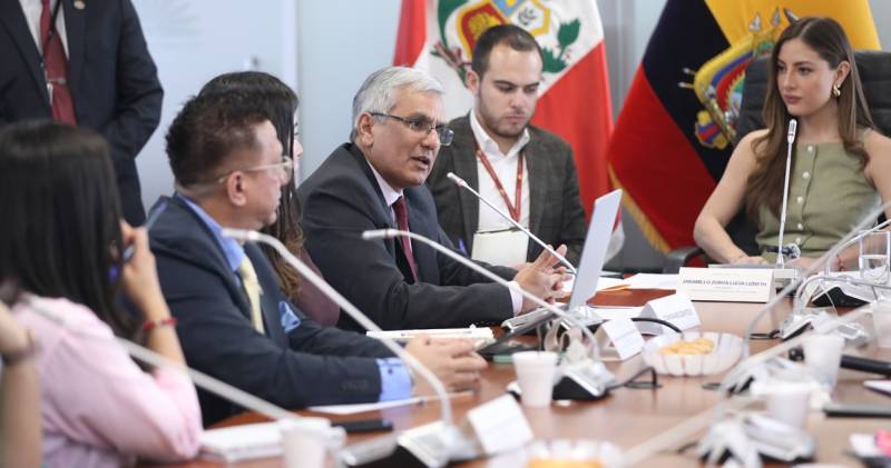 Eduardo Zeballos asistió a la Comisión de Relaciones Internacionales de la Asamblea Nacional./ Foto: cortesía Asamblea