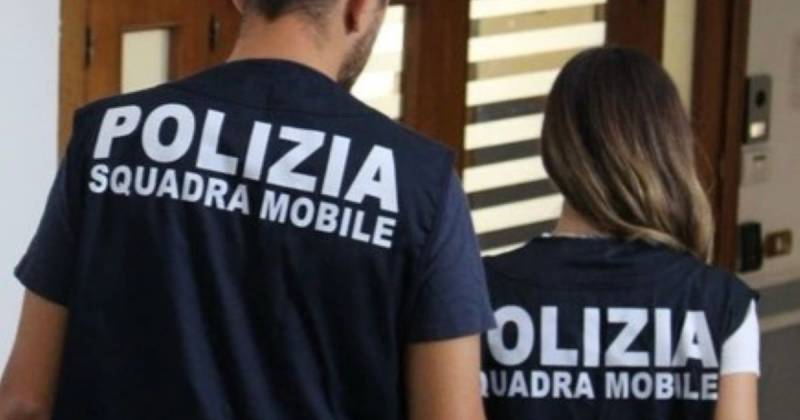 Durante las investigaciones los agentes incautaron dinero en efectivo y cientos de kilogramos de droga / Foto: cortesía Polizia di Stato
