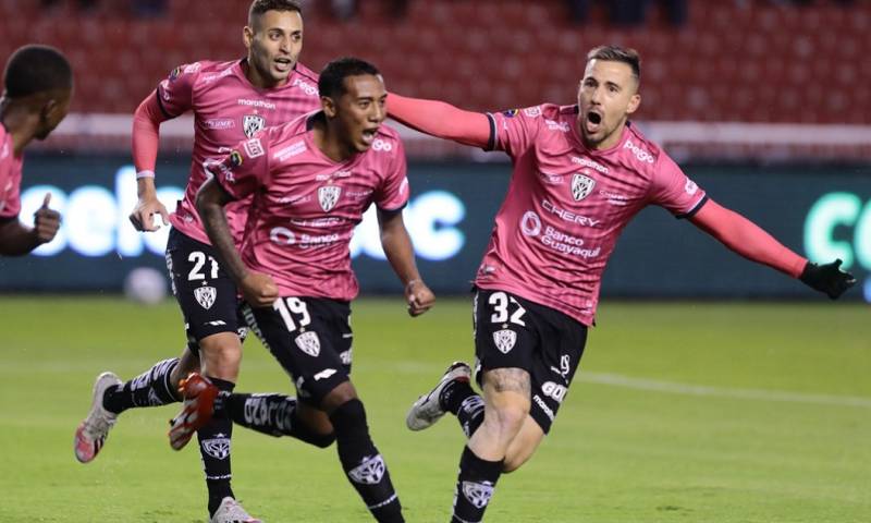 Independiente continúa en el primer puesto de la clasificación, tres más que Emelec y 9 de Octubre. / Foto: EFE