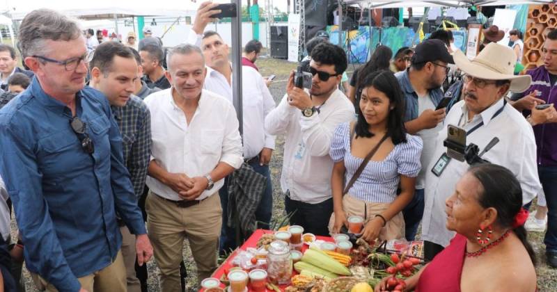 Juan Carlos Vega, destacó la importancia de la feria / Foto: cortesía Ministerio de Agricultura y Ganadería