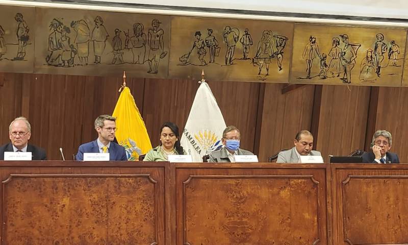 Los legisladores del Grupo Interparlamentario Ecuador-Unión Europea también hicieron una evaluación de los esfuerzos que hace el Gobierno contra la pesca ilegal / Foto: Cortesía UE