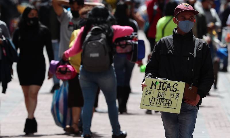 Ecuador supera el umbral de los 400.000 contagios por covid-19 / Foto: EFE