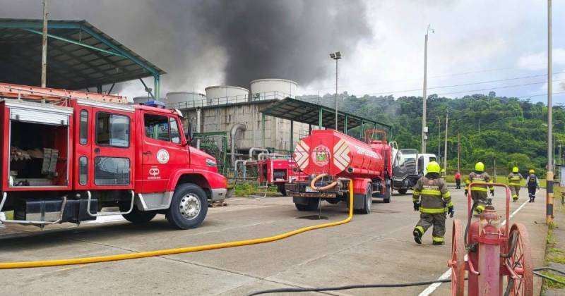 El incendio del 26 de mayo afectó tanques de fuel oil / Foto: EFE
