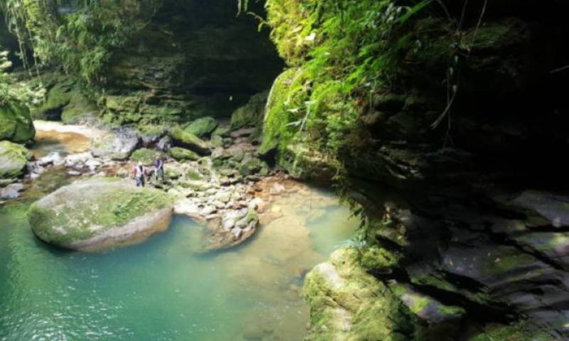 Habitantes de esta comunidad del cantón Tena sostienen que sus ancestros atribuían poderes curativos al Gran Cañón, que allí sumergían a sus enfermos. Foto: El Universo