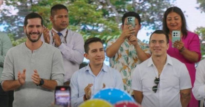 El anuncio sobre el asfaltado de la vía Dayuma–Pindo se realizó en Tena / Foto: cortesía MIT