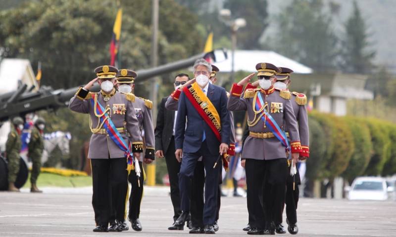 Lasso participó de la ceremonia militar en conmemoración de los 193 años de la Batalla de Tarqui / Foto: Cortesía Secretaría General de Comunicación de la Presidencia