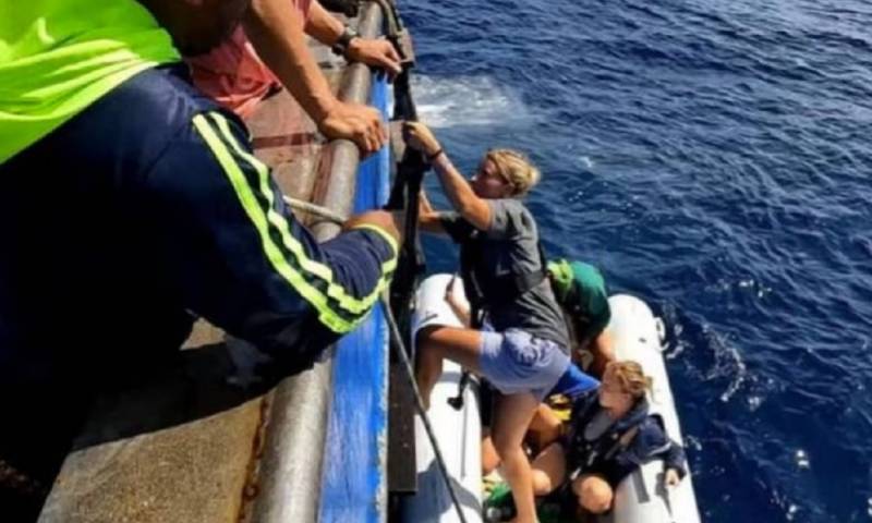 "Durante su travesía, el equipo de la embarcación logró avistar y rescatar a los ocho navegantes daneses, que se encontraban en una situación de peligro" / Foto: cortesía