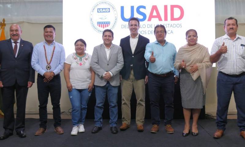 El proyecto TuMUNI busca mejorar el acceso a servicios públicos en Ecuador / Foto: cortesía Embajada de Estados Unidos