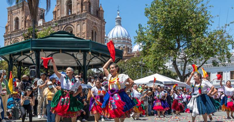 Ecuador tendrá en febrero de 2026 uno de los descansos más esperados del primer trimestre: Carnaval. / Foto: Shutterstock