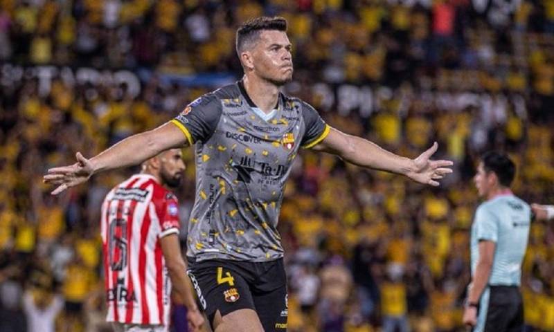 El partido entre Liga y Universidad Católica quedó postergado/ Foto: cortesía Barcelona