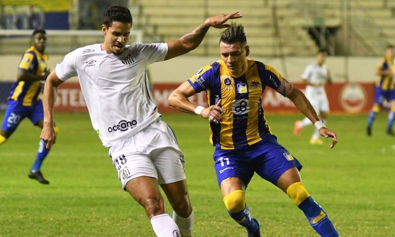 Delfín volvió a perder en la Copa Libertadores / Foto: EFE