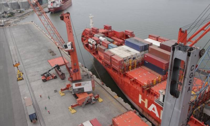 De acuerdo al informe, en Ecuador se debe destinar 666 horas por año en el pago de impuestos. La tasa total de impuestos y contribuciones 32,5 % respecto a la ganancia, según los cálculos del Banco Mundial. Foto: Expreso