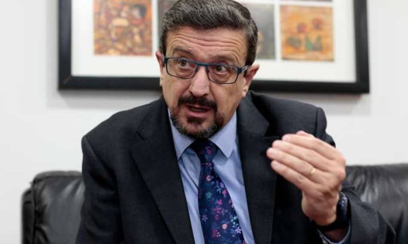 CRITERIO. El procurador general, Íñigo Salvador, explica cómo está el trabajo de la institución que preside. Foto: La Hora