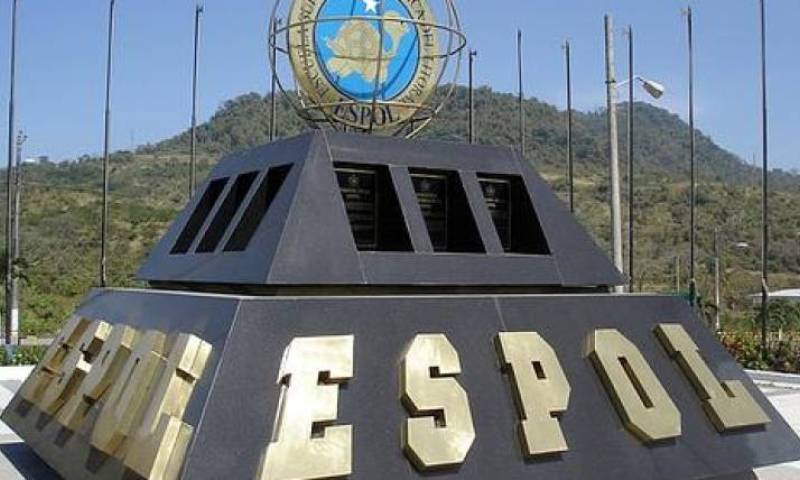 Monumento en la Escuela Superior Politécnica del Litoral. Foto: Expreso