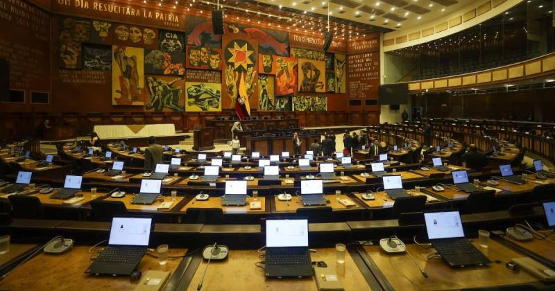 Los asambleístas que lleguen con retraso serán multados con 55,52 dólares / Foto: EFE