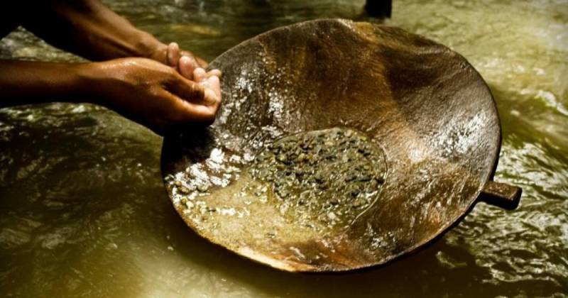 Es una norma cuestionada por otros sectores por presuntamente alentar la minería ilegal / Foto: cortesía 