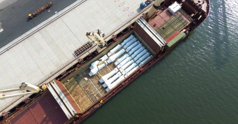 Las barcazas juegan un papel clave para mantener la estabilidad eléctrica / Foto: cortesía Ministerio de Energía y Minas