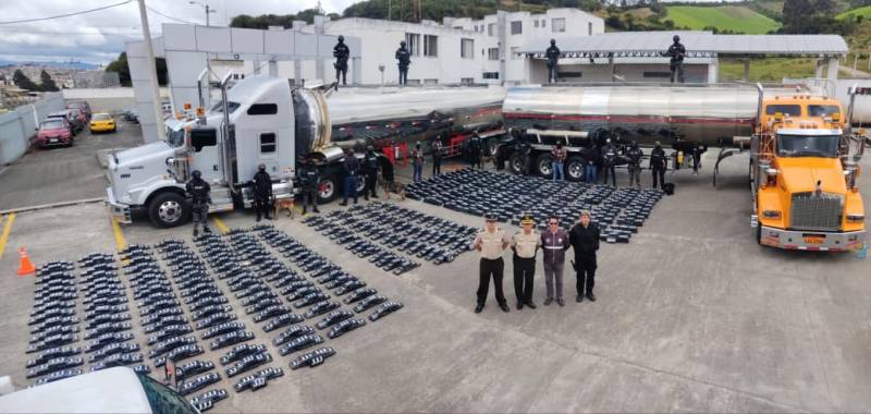 En el lugar fueron aprehendidas 12 personas para investigaciones/ Foto: cortesía