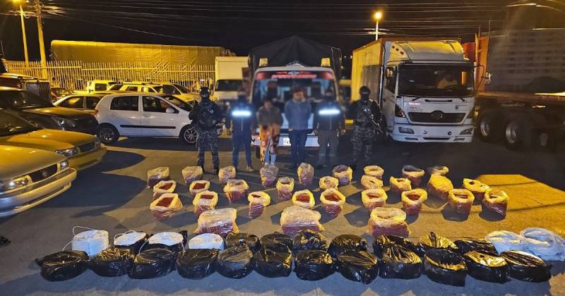 Los agentes les decomisaron 25.000 metros de cordón detonante y 3.750 envolturas de Emulnor / Foto: cortesía Policía Nacional