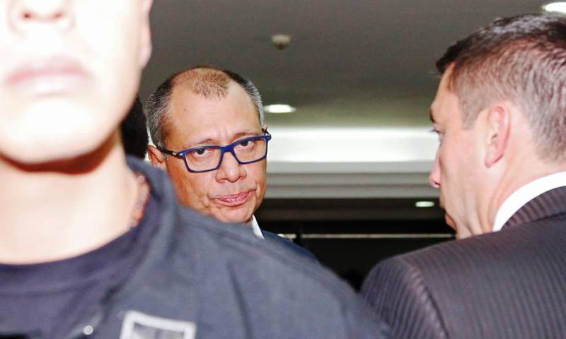 Jorge Glas fue condenado a seis años de prisión por el delito de asociación ilícita en el caso de corrupción de Odebrecht. Pese a esto, su abogado Franco Loor, dio a conocer que Glas no renunciará a la vicepresidencia. Foto API 13 de diciembre del 2017 Foto: La Republica