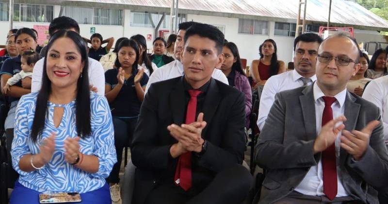 El expresidente del Consejo de la Amazonía, Luis Huilcapi (centro), estuvo la semana pasada en Napo / Foto: cortesía Secretaría Técnica de la Amazonía
