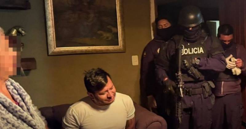 El ministro del Interior, John Reimberg, señaló que otros trece funcionarios del municipio y cuatro personas más fueron detenidas/ Foto: cortesía