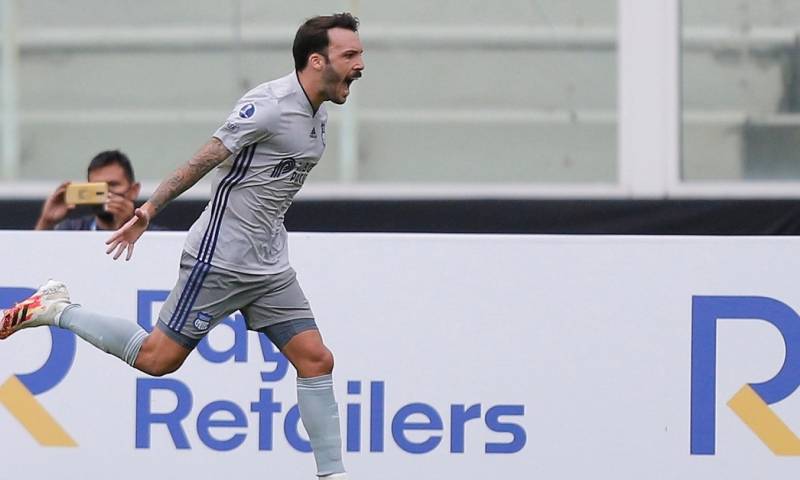 Emelec se sostiene primero y Barcelona lo acecha / Foto: EFE