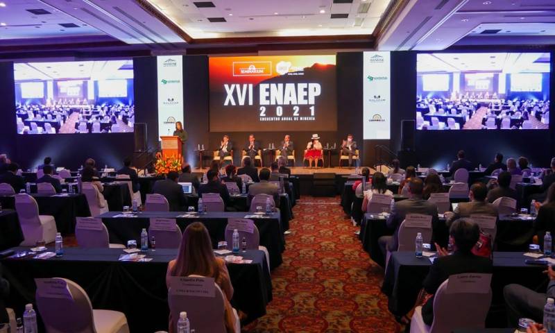 El gobierno impulsa inversión en minería sostenible / Foto: cortesía Ministerio de Producción