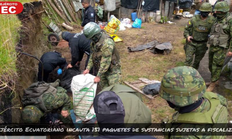 Las operaciones tuvieron lugar en la comunidad de Guananguicho, del municipio de San Pedro de Huaca / Foto: cortesía Ejercito Ecuatoriano