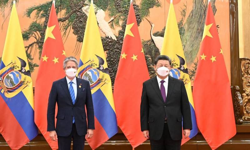 Hay sectores ganadores, como camarón y pitahaya, pero también otros en riesgo, como manufactura / Foto: cortesía Presidencia
