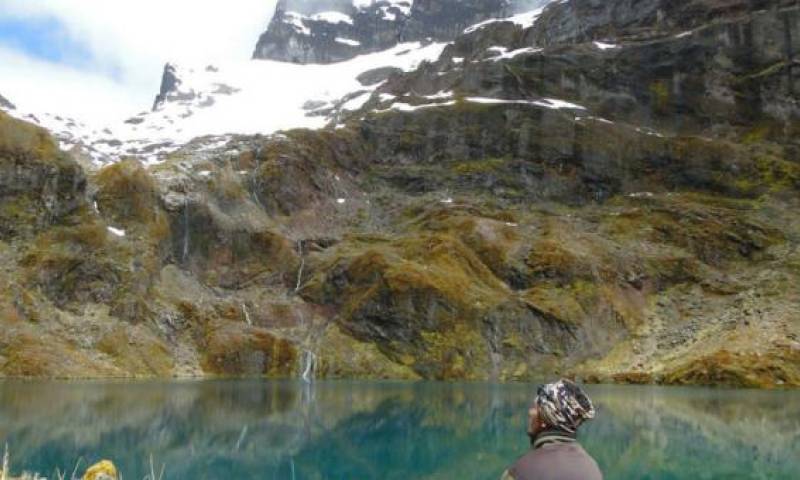 La Laguna Verde es parte del sistema lacustre y los visitantes deben recorrer al menos seis horas para llegar. Foto: El Comercio